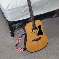 Guitar Abarez Very Good Condition No Scratch With Case