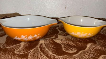 Vintage 1(contact info removed) Pyrex Butterfly Gold Cinderella Bowls Set of 2 No 442 & 444