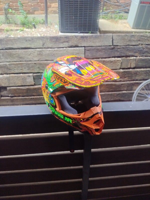 Fly Racing Kinetic Jungle Dirtbike Atv Bmx Racing Youth Small Helmet