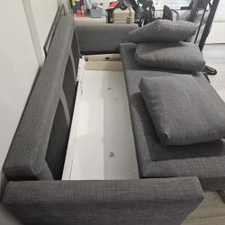 Modern Gray Storage Sofa / Pull-Out Couch – Hidden Storage + Bed Option