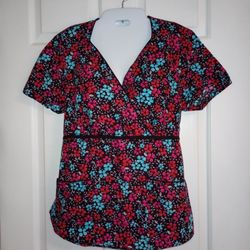 #18 • Scrubs Top Size Small • by SB Scrubs