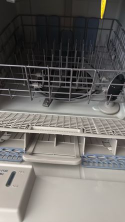 Whirlpool Dishwasher
