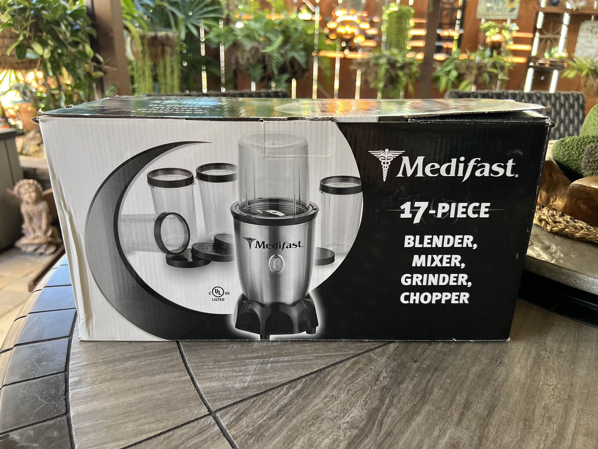 Medifast 17 Piece Blender, Mixer, Grinder, Chopper