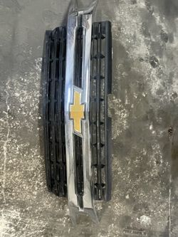 2019  Chevrolet Silverado Front Grill 