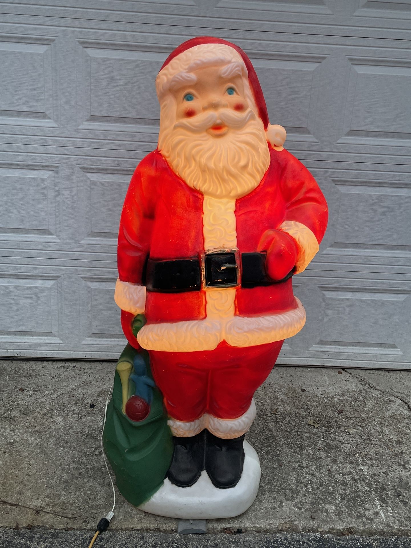Vintage 5’ Tall Santa Blow Mold