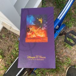 DISNEY