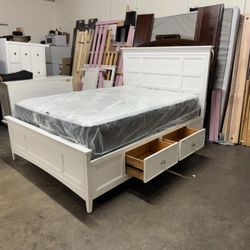 Queen Bed $380