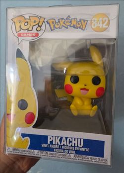 Funko POP Pop! Games: Pokemon - Pikachu (Sitting) #842 W/ Protector