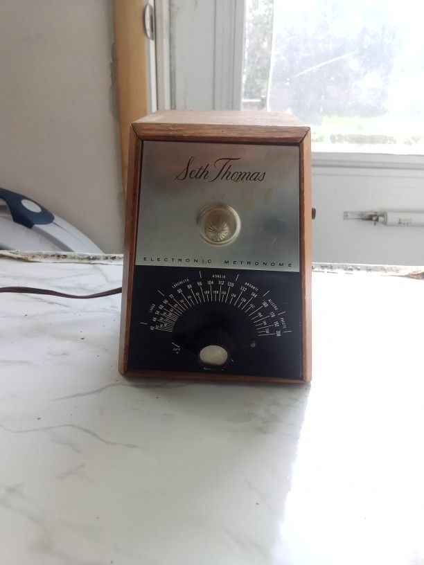 Vintage 1974 Seth Thomas Electronic Metro E962-000 Wood Box Tested VG Co

