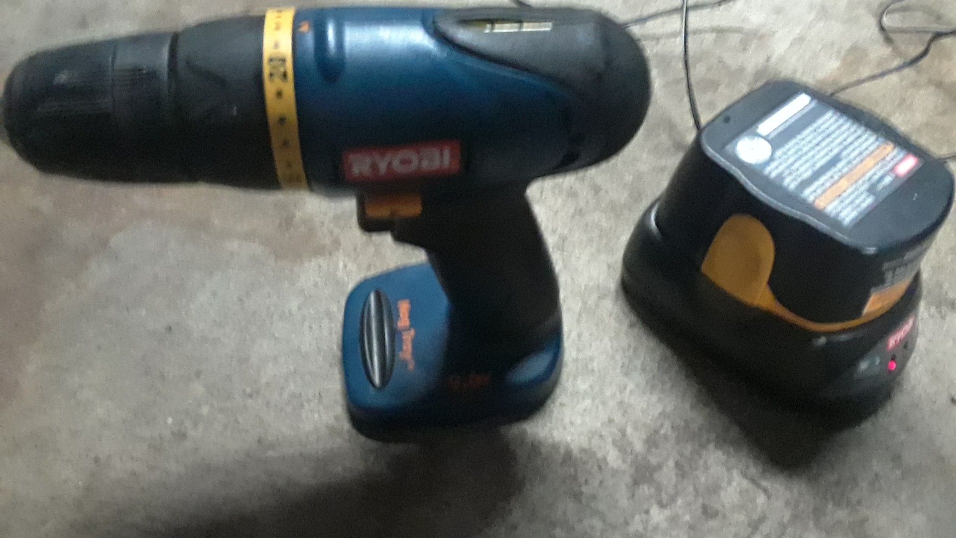 Ryobi hp496 9.6 v battery hotsell