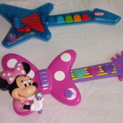 2 LIGHT UP MUSIC MELODY CHILDRENS BATTERY OPERATED GUITARS
