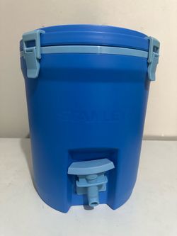 Stanley Adventure Fast Flow Water Jug 2 Gal