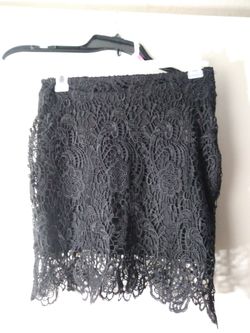 Falda nueba size s $10 checa mis ofertas