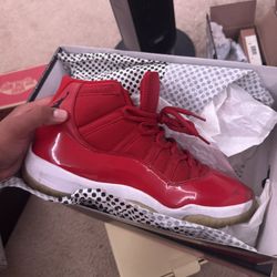 Selling Shoes In bulk Sizing On The Tags 