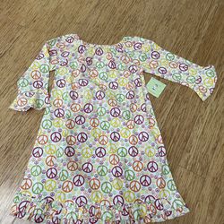 Fireflies and fairytales boutique girls dress sz 6x Belle sleeves with frill bottom 