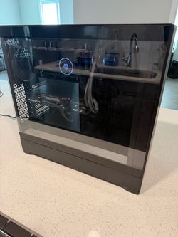 Gaming pc with set up
