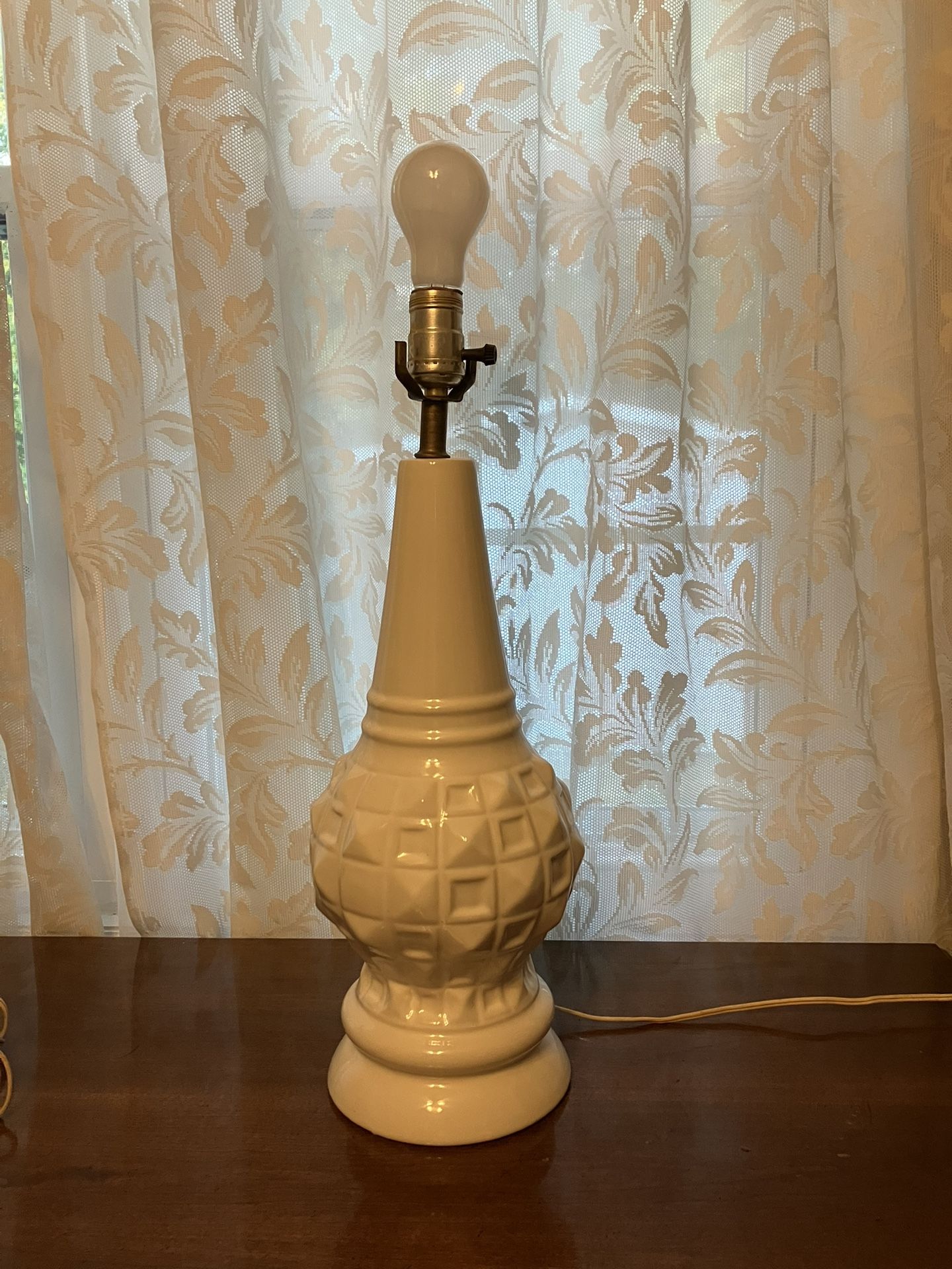 2 vintage lamps
