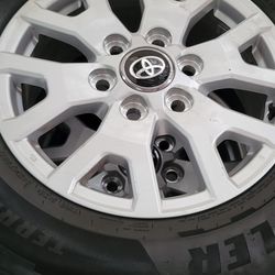 Good year wheels and rims 245 70 17
