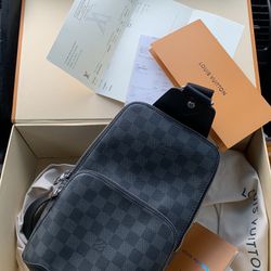 Louis Vuitton Sling Bag for Sale in Miami, FL - OfferUp