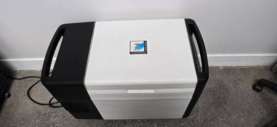 Ultra low freezer