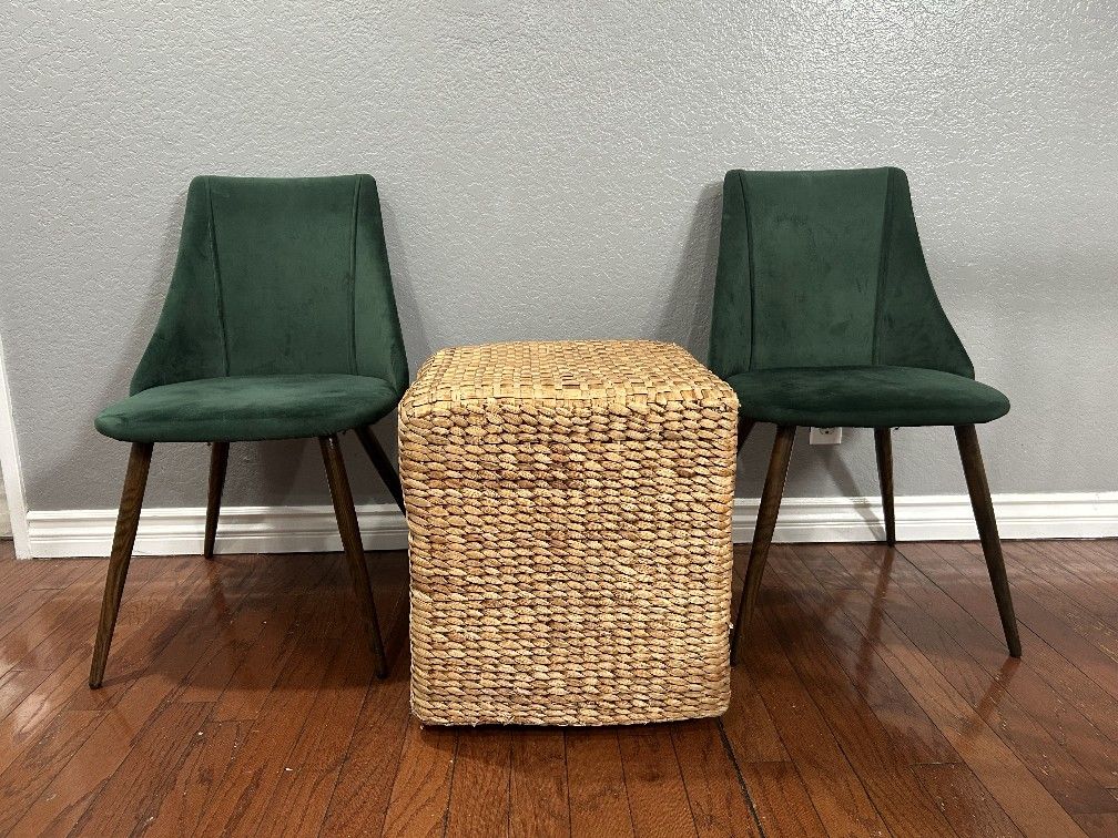 Large Wicker Cushioned Chair Or  Can Use As Ottoman 