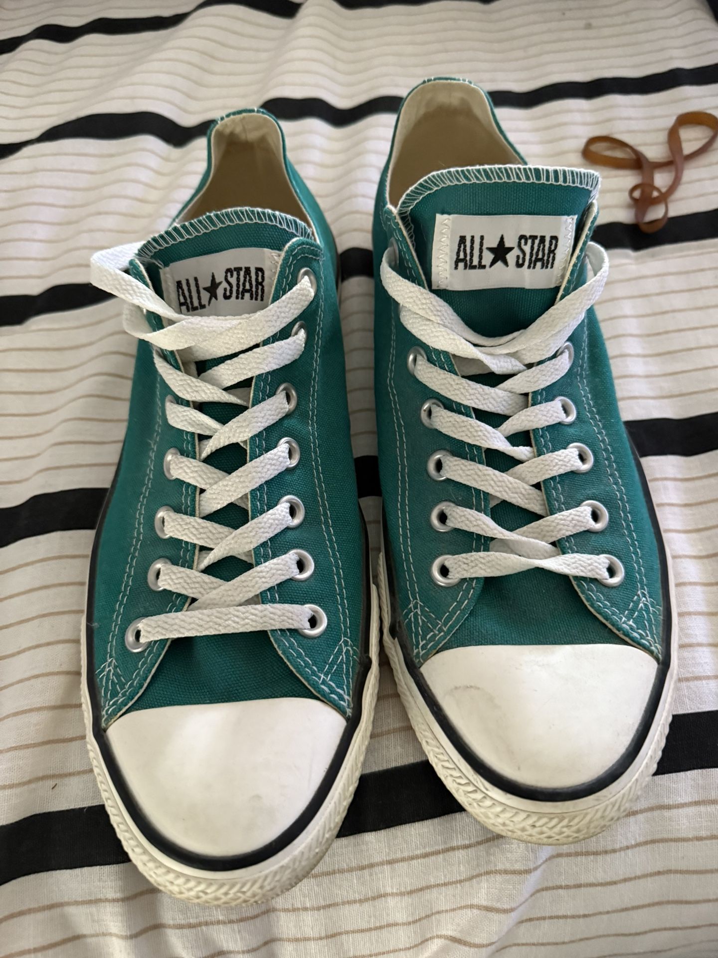 Converse men’s size 11