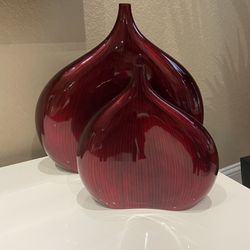 Red Accent Decor Pieces 