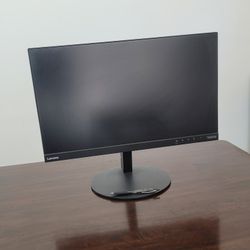 Lenovo ThinkVision T23i-10
23" Full HD LED LCD Monitorn