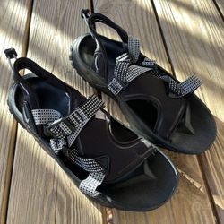 Men’s Nike Sandals Size 10