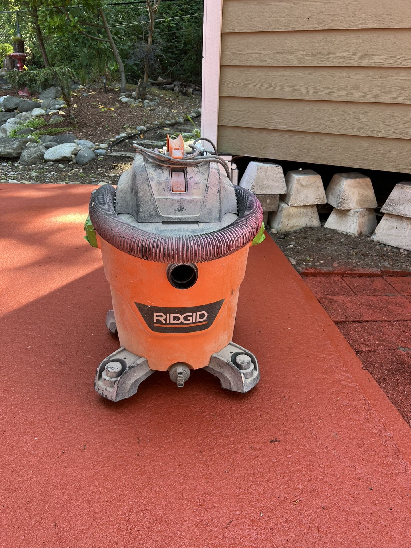 Handyman Vacuum/ Large Size