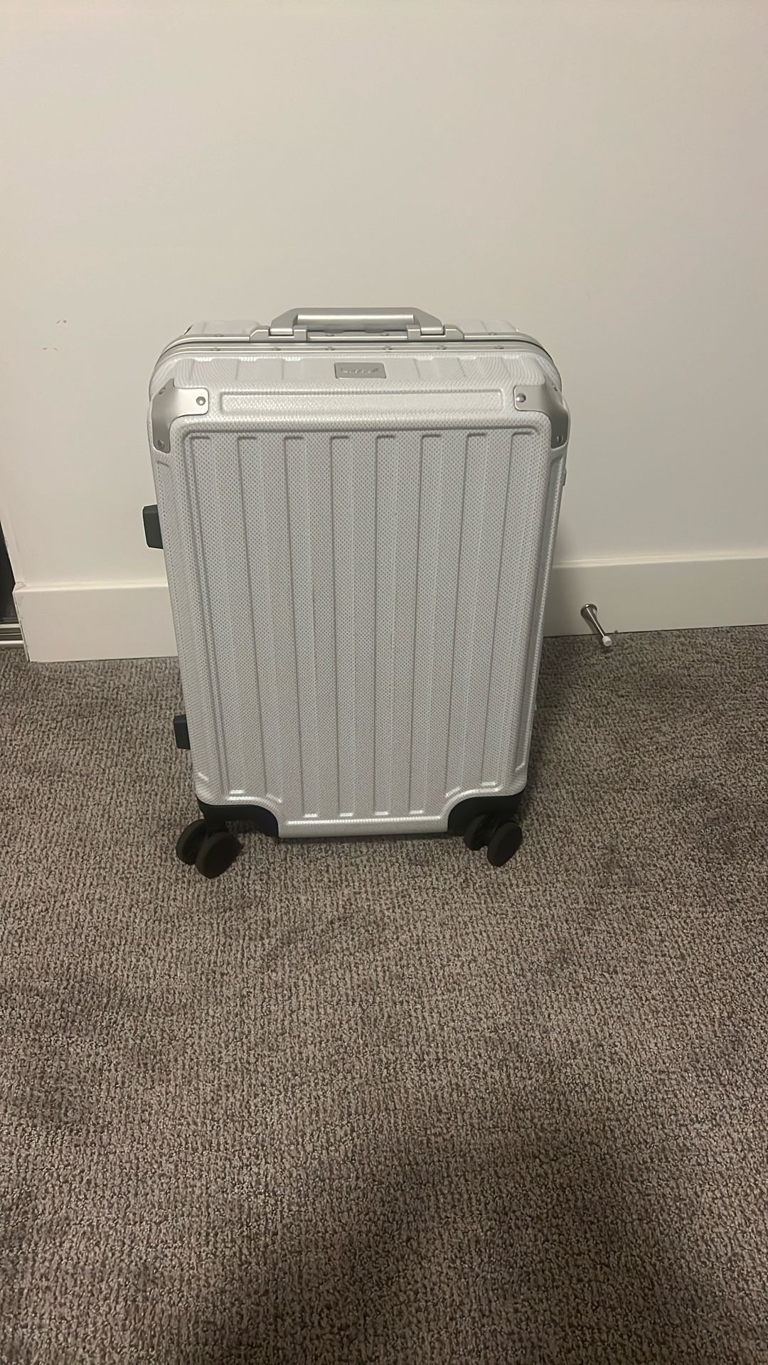 Hard Shell Carry On Suitcase 