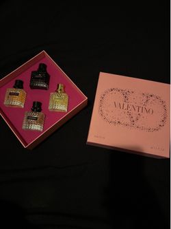 Valentino Born In Roma 4-Piece Perfume Gift Set (4 x 30ml / 1.0 oz)