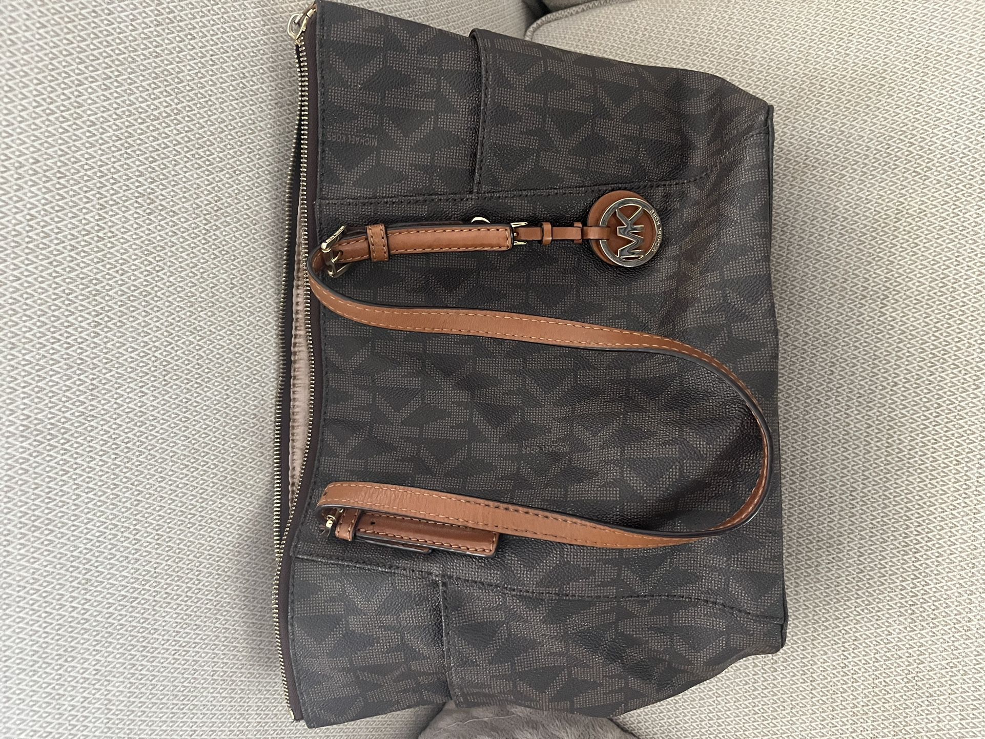 Michael Kors  Logo Tote Bag IN BROWN