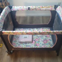 Baby Trend Nursery Center Playard