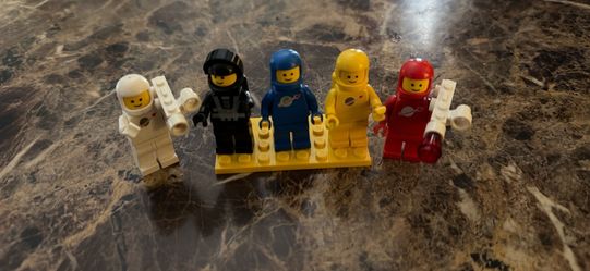 LEGO Classic Space Minifigures (19) of them