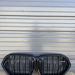 BMW X6M F96 ORIGINAL OEM FRONT BUMPER GRILLE BLACK 2020-2023