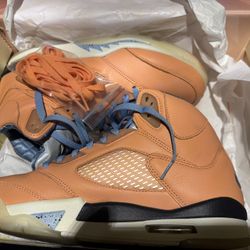 Retro 5 Sz 10.5 Worn Once . 