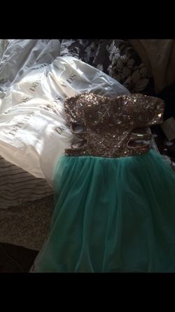 David's Bridal Homecoming Dress