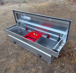 Weather Guard Aluminum Tool Box for FULL Size Trucks — With key 🔑