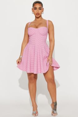 PINK FASHION NOVA DRESS 
