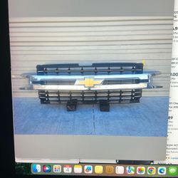 2019-2022 Chevy Chevrolet Silverado 1500 Front Upper Radiator Grill OEM 