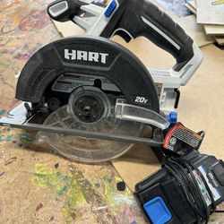 Hart 20 Volt Circular Saw With Battery And Charger