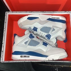 8.5 JORDAN 4 MILITARY BLUE 