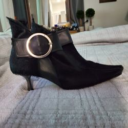Black Pointed Boots