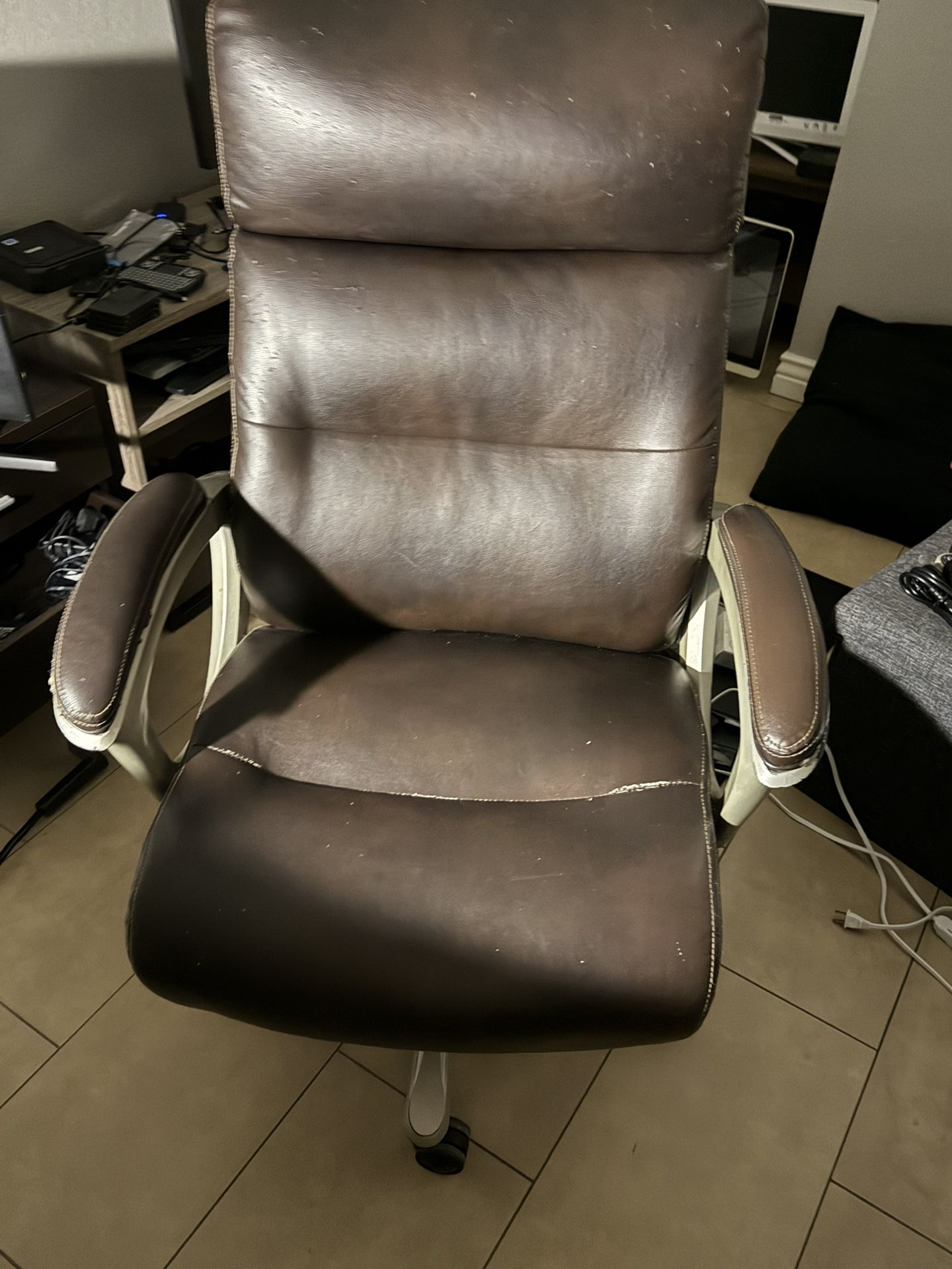 Lay Z Boy Executive Office Chair 