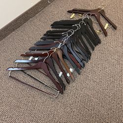 17 TOPIA HANGER Wooden Suit Hangers Some with Adjustable Metal Clips - 17 Pack