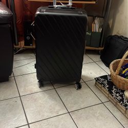 24 Inches (medium) Check In Travelers Luggage 