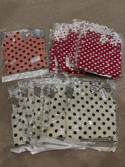 Brand New Kids Aprons - 15 Pieces 