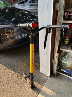 MaxxHaul 2-Bike Hitch Mount Rack - 100lb Capacity