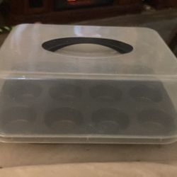 Cupcake tins with cover